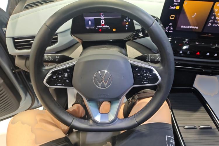 Used Volkswagen ID.4 X 2022 Pure Long-Range Version Steering Wheel