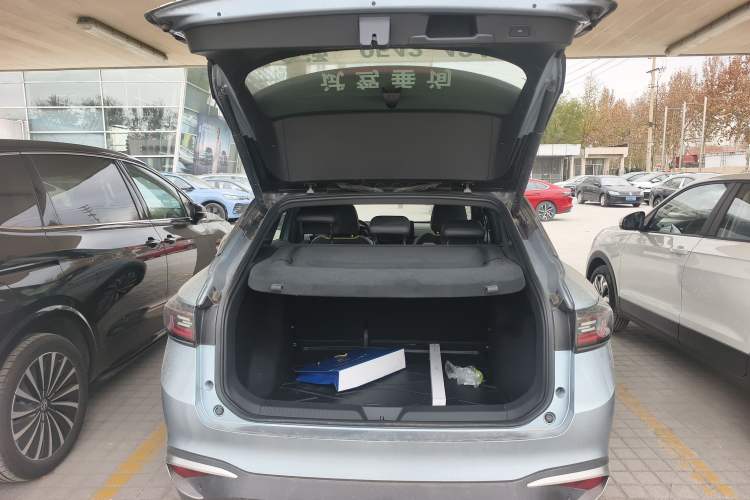 Used Volkswagen ID.4 X 2022 Intelligent Long-Range Version Trunk