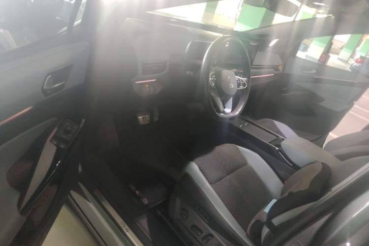 Used Volkswagen ID.4 X 2022 Smart Enjoyment Long-Range Edition Driver Seat
