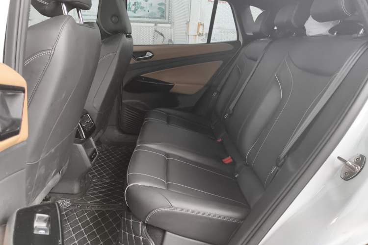 Used Volkswagen ID.4 X 2022 Pure Long-Range Version Left Rear Seat