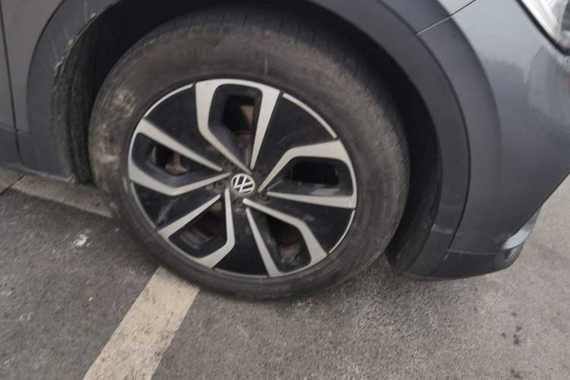Used Volkswagen ID.4 X 2022 Pure Smart Edition Right Front Wheel Hub