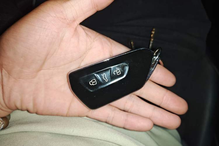 Used Volkswagen ID.4 X 2022 Pure Smart Edition Vehicle Key
