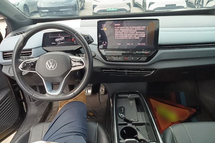 Used Volkswagen ID.4 X 2022 Pure Long-Range Version Center Console