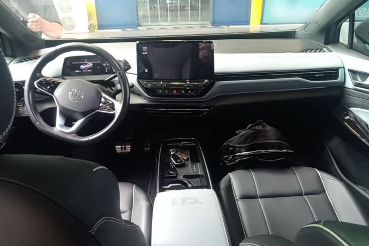 Used Volkswagen ID.4 X 2022 Pure Long-Range Version Center Console