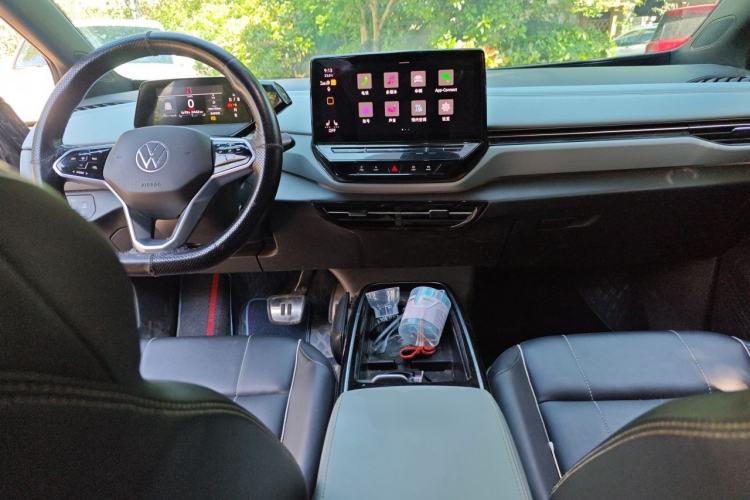 Used Volkswagen ID.4 X 2022 Pure Long-Range Version Center Console