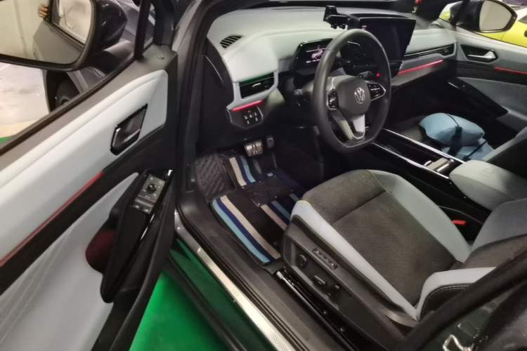 Used Volkswagen ID.4 X 2022 Smart Enjoyment Long-Range Edition Driver Seat