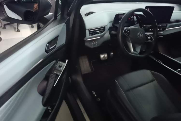 Used Volkswagen ID.4 X 2022 Pure Smart Edition Driver Seat