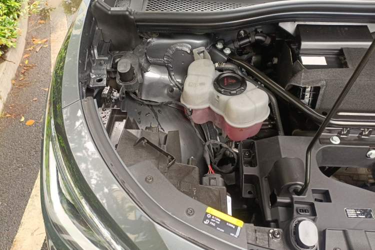 Used Volkswagen ID.4 X 2022 Pure Long-Range Version Engine Bay Right