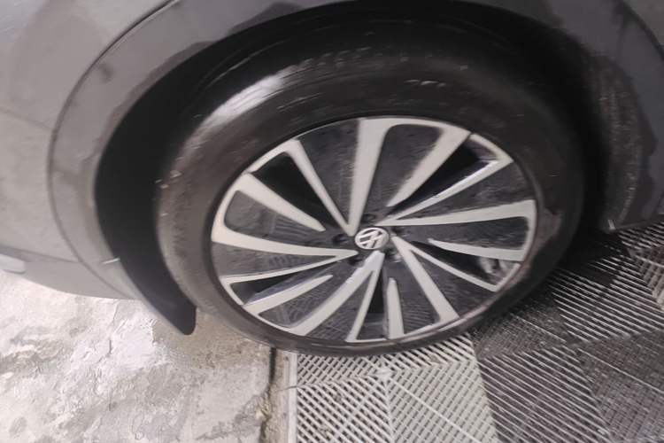 Used Volkswagen ID.4 X 2022 Pure Long-Range Version Exterior 3