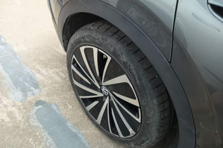 Used Volkswagen ID.4 X 2022 Pure Long-Range Version Exterior 5