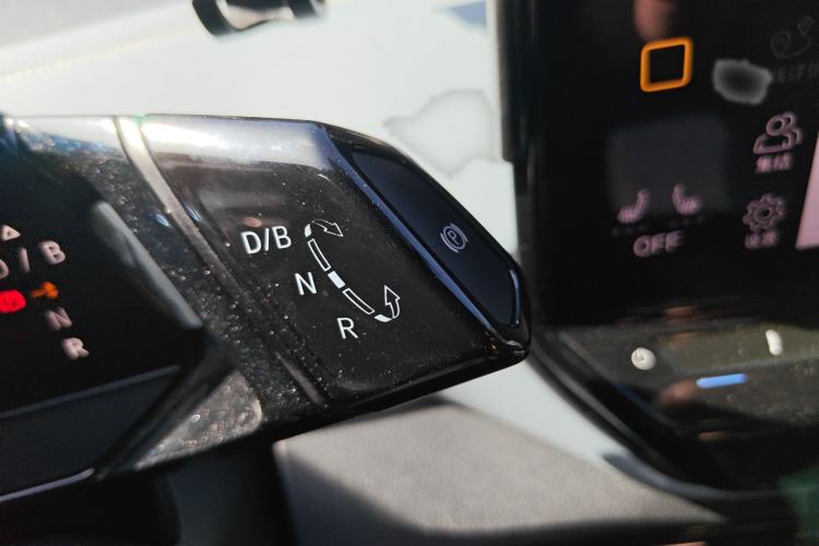 Used Volkswagen ID.4 X 2022 Smart Enjoyment Long-Range Edition Gear Lever