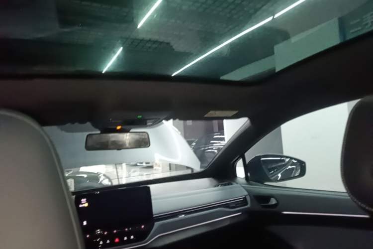 Used Volkswagen ID.4 X 2022 Pure Smart Edition Headliner