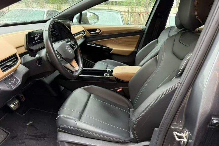 Used Volkswagen ID.4 X 2022 Pure Long-Range Version Interior 2