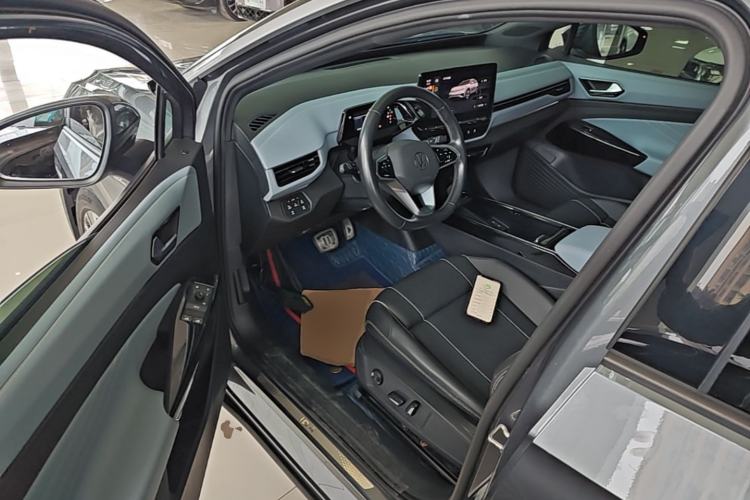 Used Volkswagen ID.4 X 2022 Pure Long-Range Version Left Front Seat