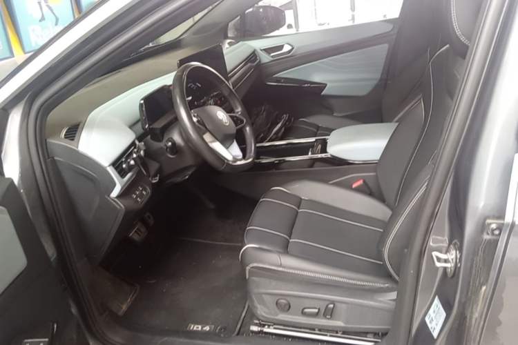 Used Volkswagen ID.4 X 2022 Pure Long-Range Version Left Front Seat