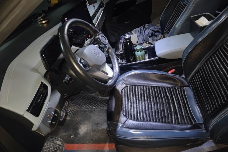 Used Volkswagen ID.4 X 2022 Pure Long-Range Version Left Front Seat
