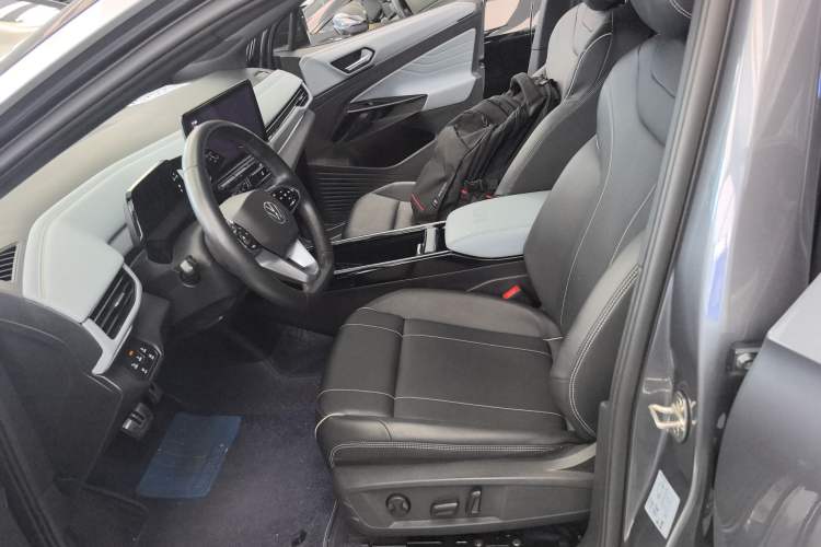 Used Volkswagen ID.4 X 2022 Pure Long-Range Version Left Front Seat
