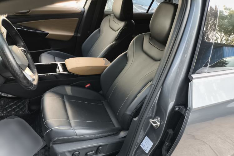 Used Volkswagen ID.4 X 2022 Pure Long-Range Version Left Front Seat