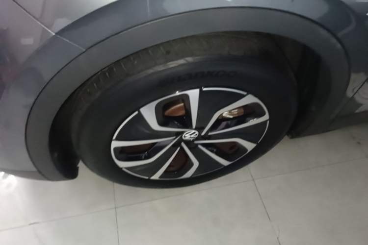 Used Volkswagen ID.4 X 2022 Pure Smart Edition Left Front Wheel Hub