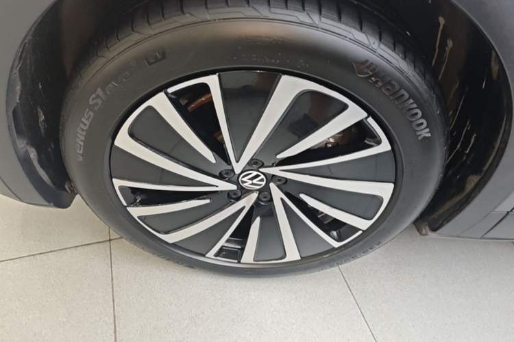 Used Volkswagen ID.4 X 2022 Smart Enjoyment Long-Range Edition Left Front Wheel Hub