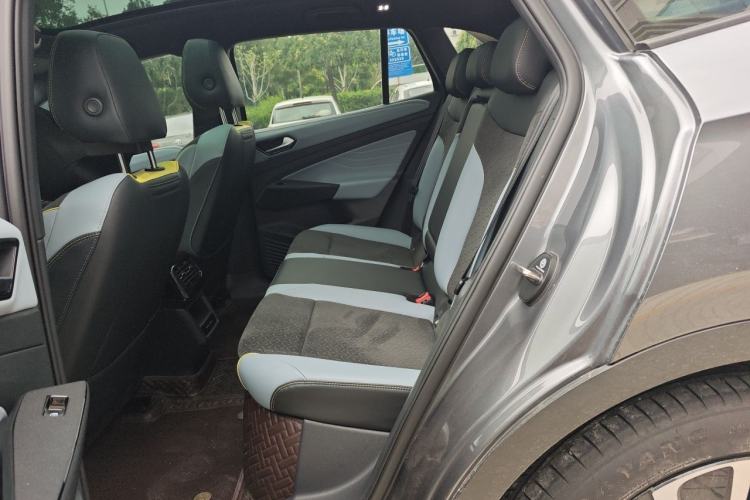 Used Volkswagen ID.4 X 2022 Smart Enjoyment Long-Range Edition Left Rear Seat