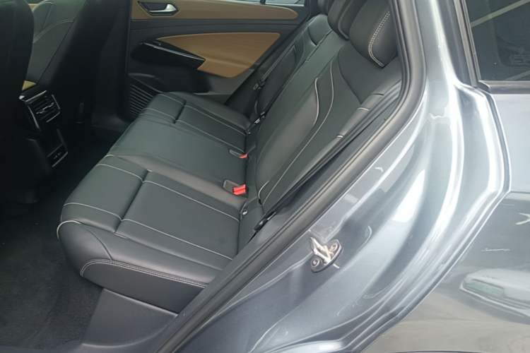Used Volkswagen ID.4 X 2022 Pure Long-Range Version Left Rear Seat