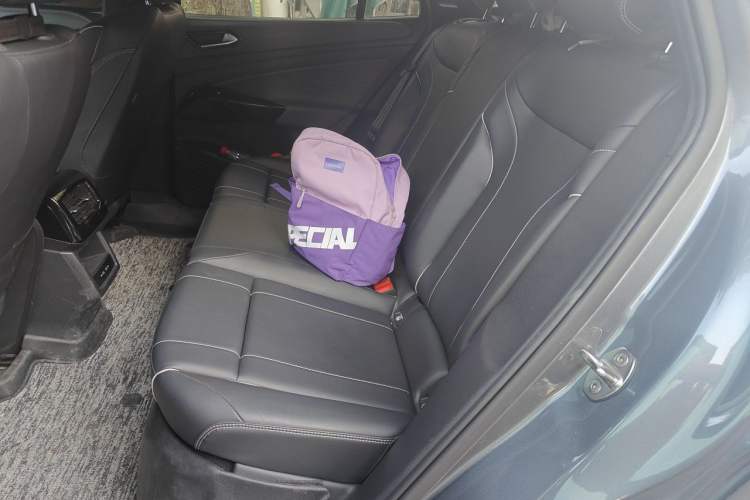 Used Volkswagen ID.4 X 2022 Pure Long-Range Version Left Rear Seat