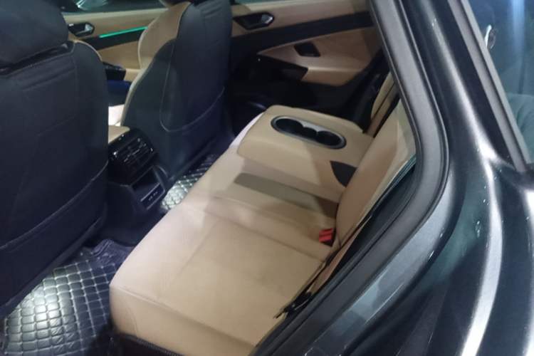 Used Volkswagen ID.4 X 2022 Smart Enjoyment Long-Range Edition Left Rear Seat