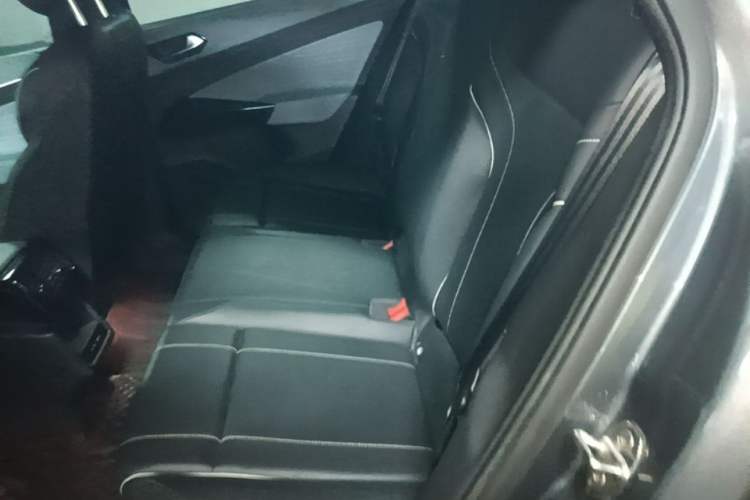 Used Volkswagen ID.4 X 2022 Pure Long-Range Version Left Rear Seat
