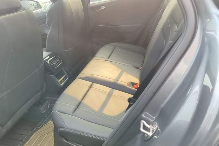 Used Volkswagen ID.4 X 2022 Pure Long-Range Version Left Rear Seat