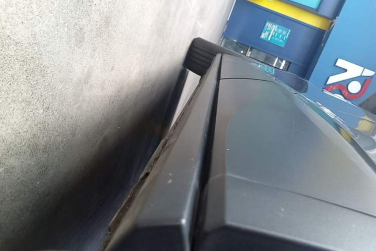 Used Volkswagen ID.4 X 2022 Pure Long-Range Version Left Side Sill