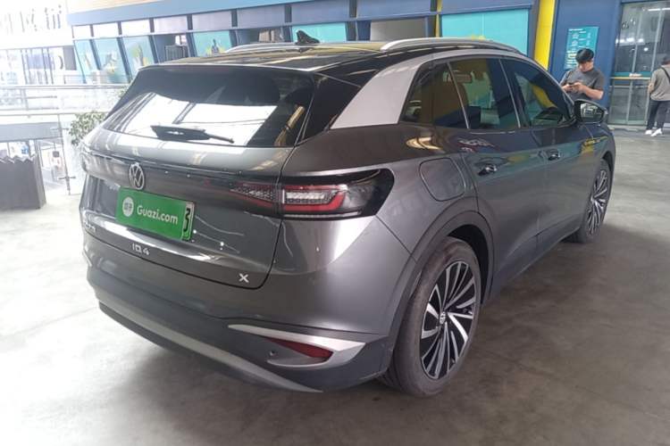 Used Volkswagen ID.4 X 2022 Pure Long-Range Version Rear Right 45 Deg