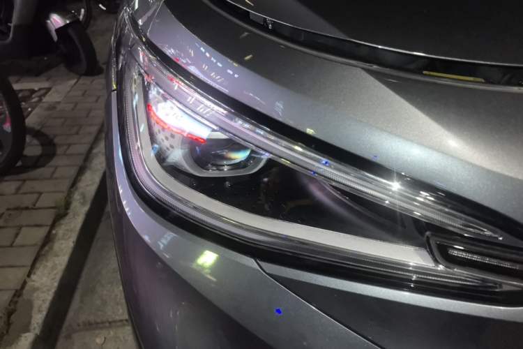 Used Volkswagen ID.4 X 2022 Pure Smart Edition Right Front Headlight