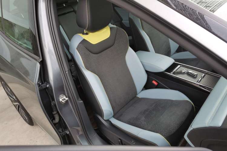 Used Volkswagen ID.4 X 2022 Intelligent Long-Range Version Right Front Seat