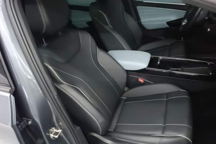 Used Volkswagen ID.4 X 2022 Pure Smart Edition Right Front Seat