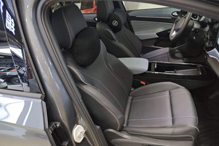 Used Volkswagen ID.4 X 2022 Pure Edition Right Front Seat