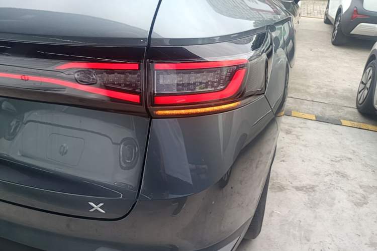 Used Volkswagen ID.4 X 2022 Pure Long-Range Version Right Rear Taillight
