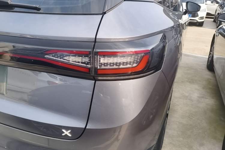 Used Volkswagen ID.4 X 2022 Pure Long-Range Version Right Rear Taillight