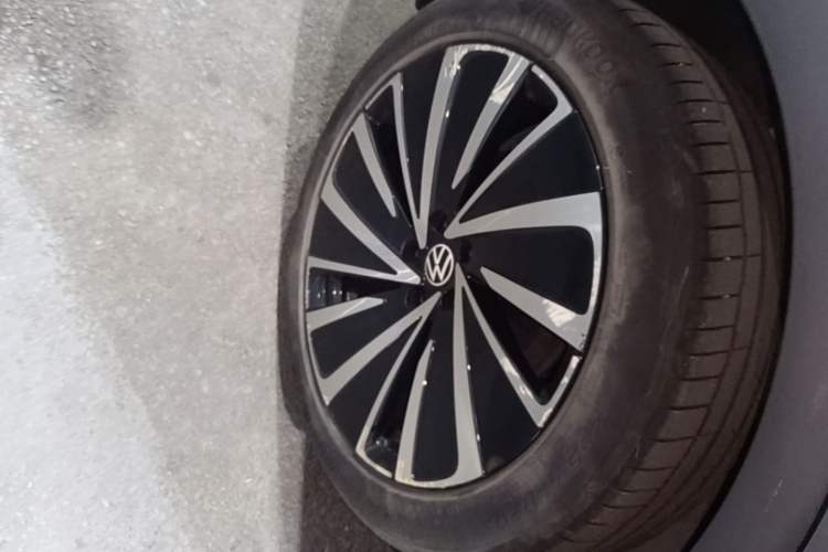 Used Volkswagen ID.4 X 2022 Smart Enjoyment Long-Range Edition Right Rear Wheel Hub
