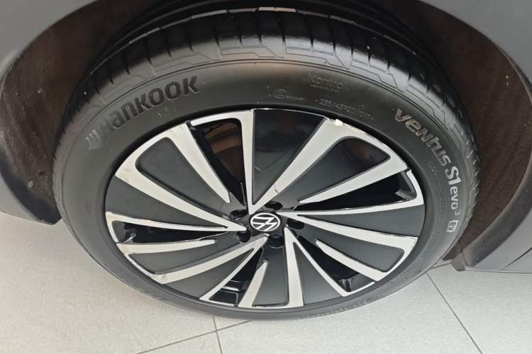 Used Volkswagen ID.4 X 2022 Smart Enjoyment Long-Range Edition Right Rear Wheel Hub