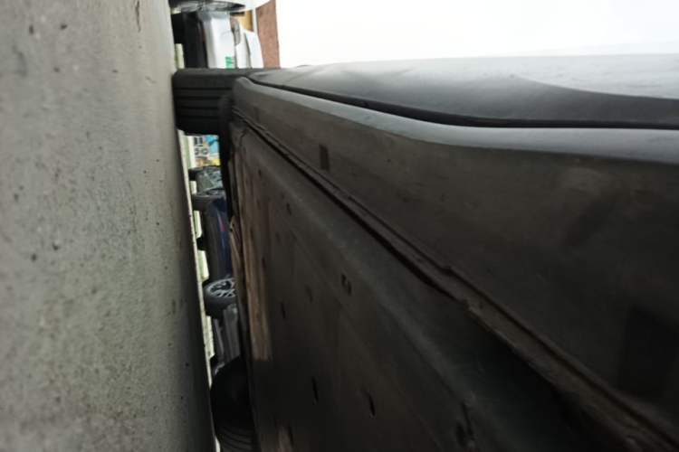 Used Volkswagen ID.4 X 2022 Pure Long-Range Version Right Side Sill