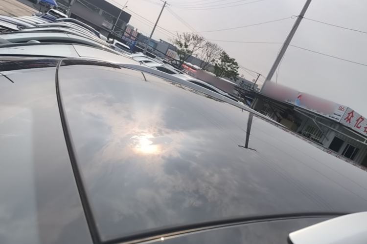Used Volkswagen ID.4 X 2022 Pure Long-Range Version Roof