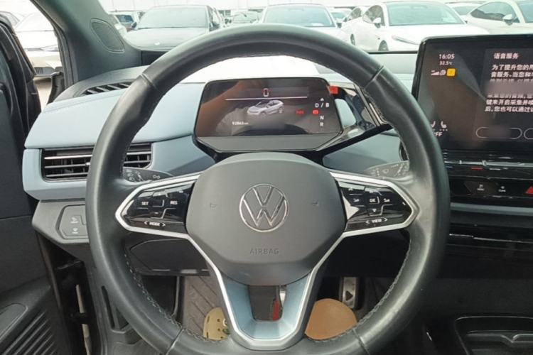 Used Volkswagen ID.4 X 2022 Pure Long-Range Version Steering Wheel