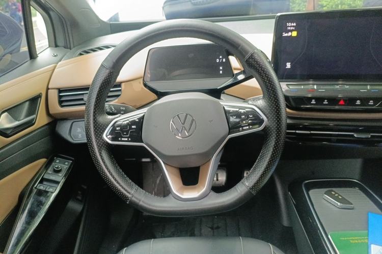 Used Volkswagen ID.4 X 2022 Pure Long-Range Version Steering Wheel