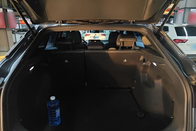 Used Volkswagen ID.4 X 2022 Pure Smart Edition Trunk