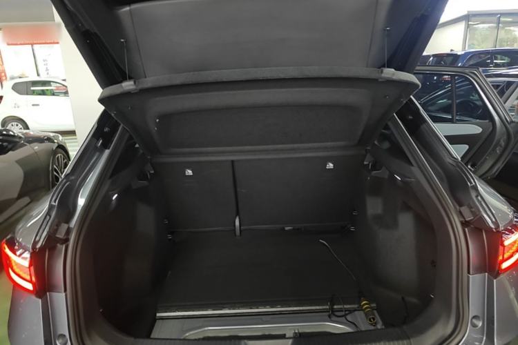 Used Volkswagen ID.4 X 2022 Pure Smart Edition Trunk