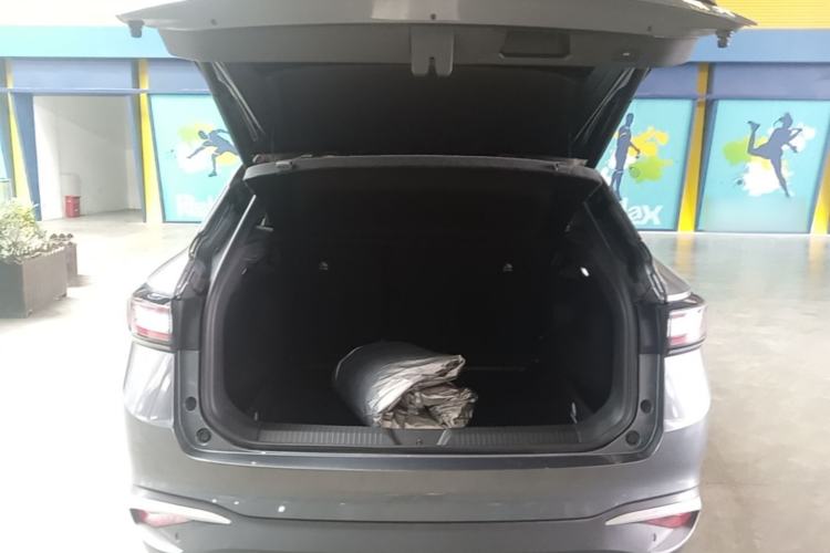 Used Volkswagen ID.4 X 2022 Pure Long-Range Version Trunk