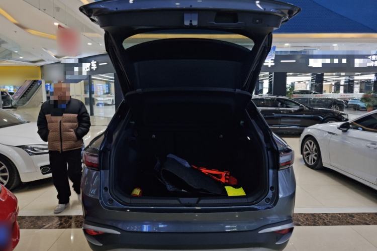 Used Volkswagen ID.4 X 2022 Pure Edition Trunk