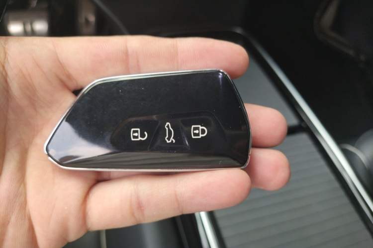 Used Volkswagen ID.4 X 2022 Pure Long-Range Version Vehicle Key