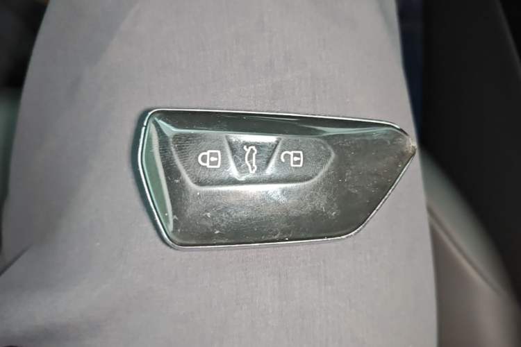 Used Volkswagen ID.4 X 2022 Pure Long-Range Version Vehicle Key